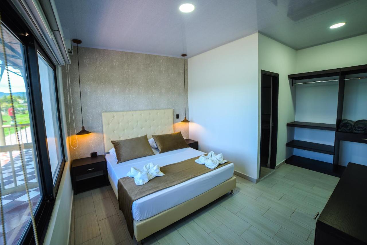 Hotel Aguas Abiertas Guatapé Eksteriør bilde