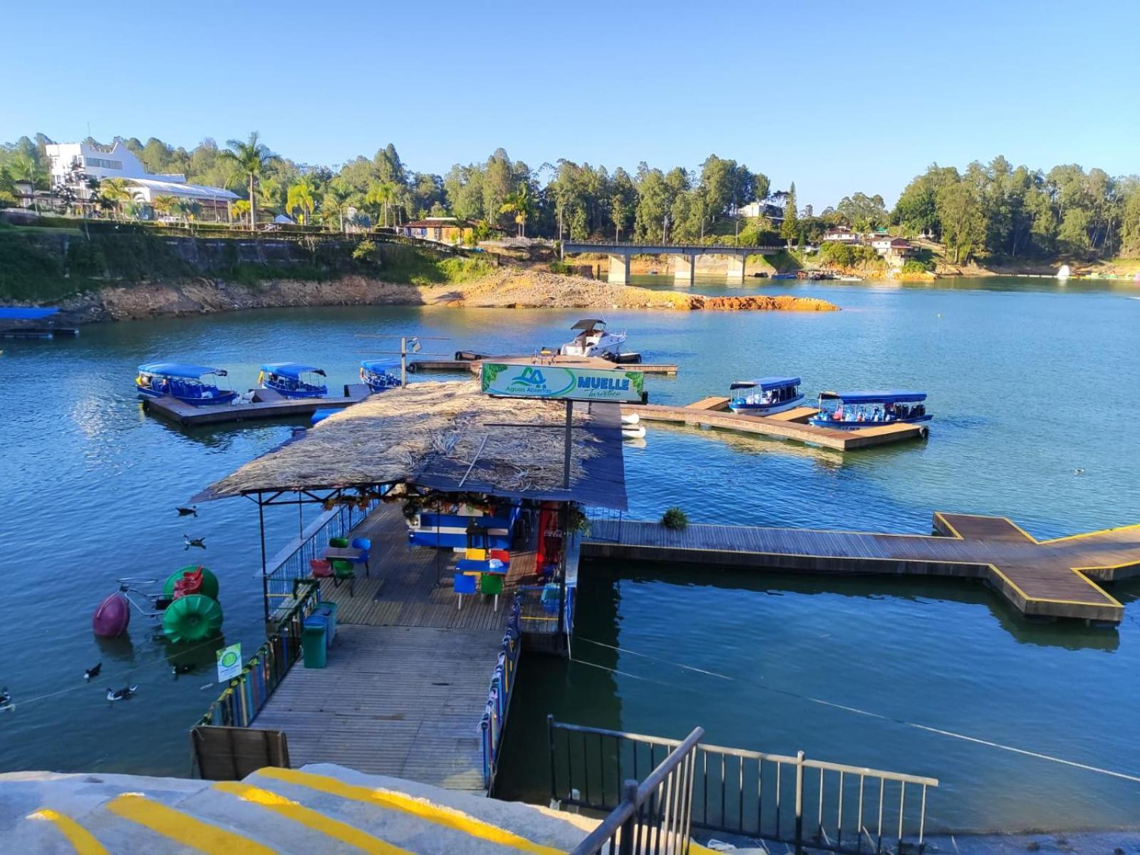 Hotel Aguas Abiertas Guatapé Eksteriør bilde
