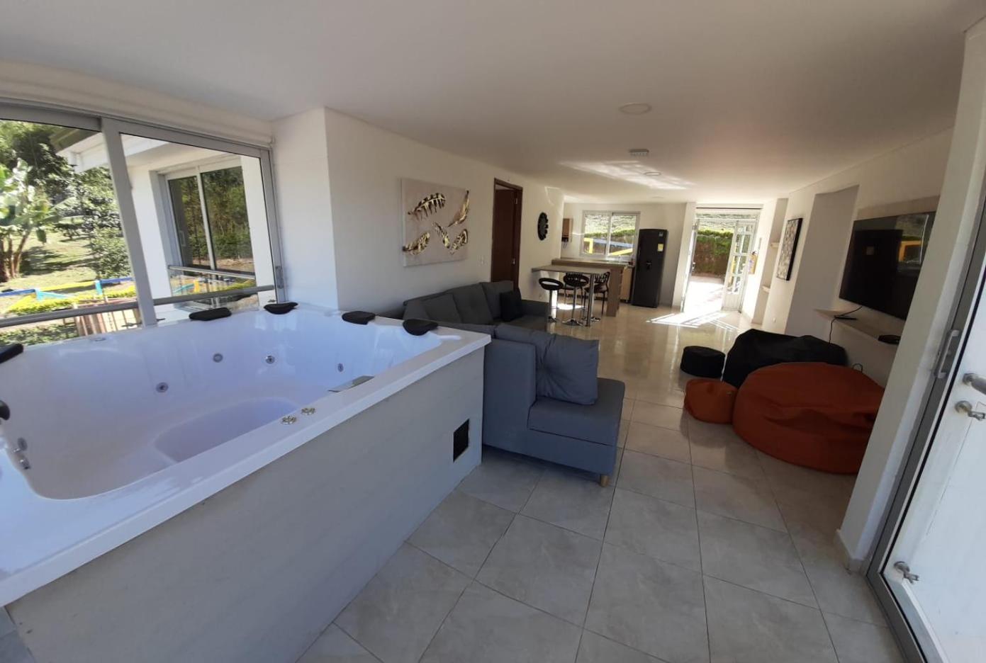 Hotel Aguas Abiertas Guatapé Eksteriør bilde